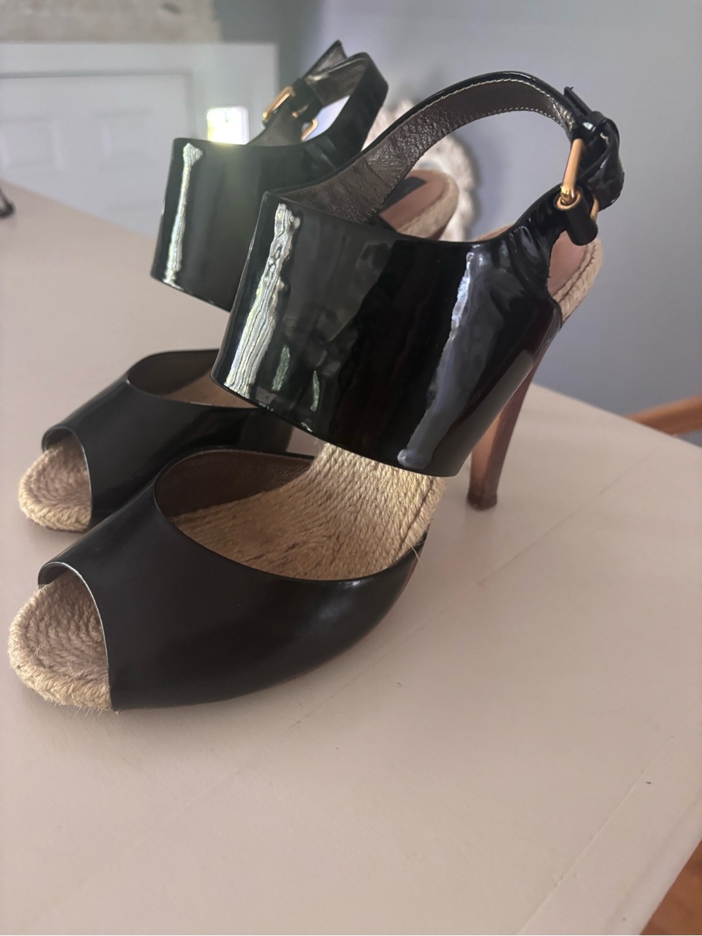 BCBGMaxAzria Black Patent Peep-Toe Slingback Heels with Woven Insole